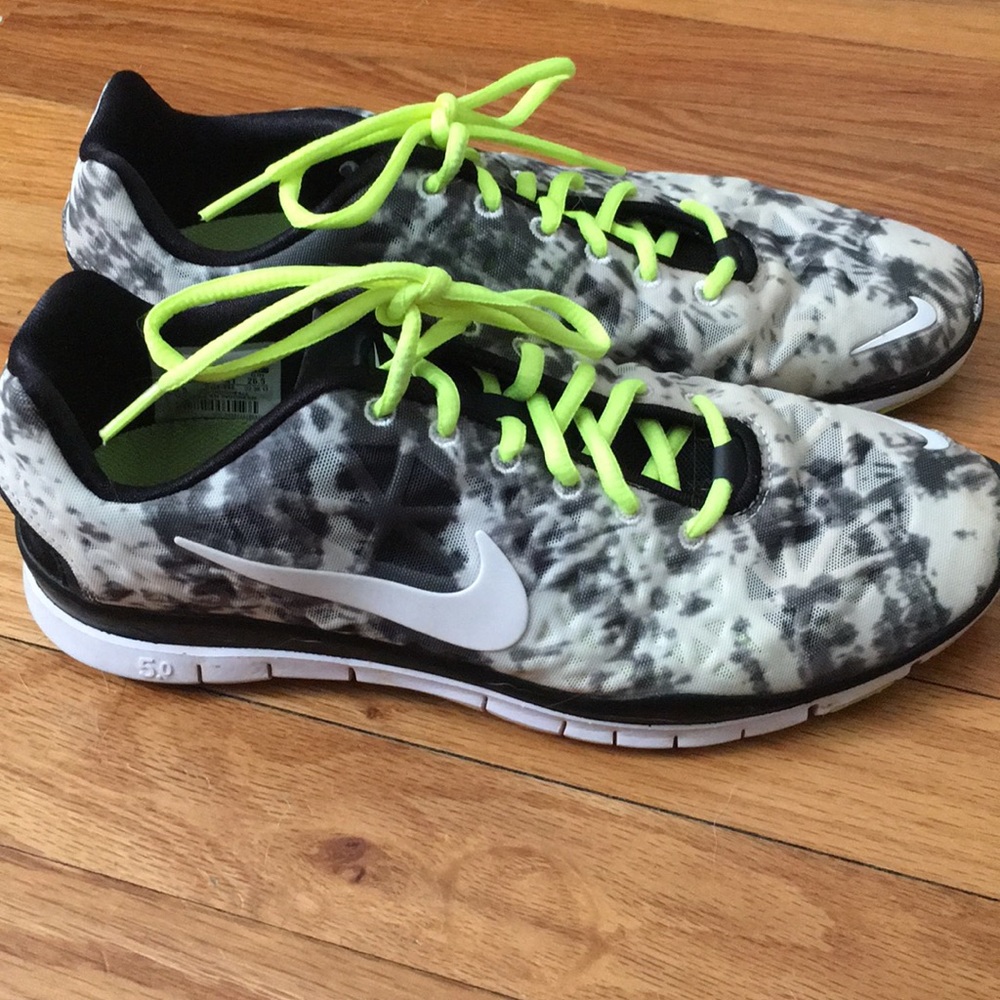 Women’s Nike shoes